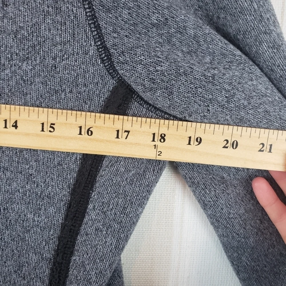 The North Face‎ Banderitas Fleece Jacket Gray Girls Size Extra Large
